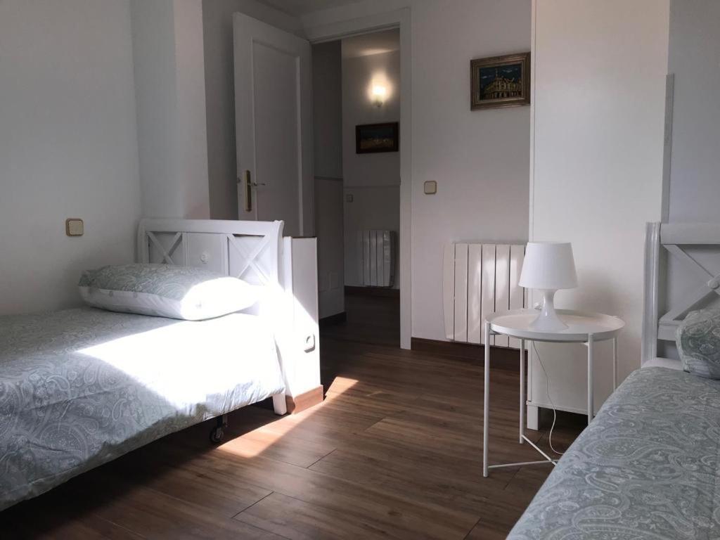 Apartamento En Centro Historico De San Lorenzo De El Escorial Eksteriør billede